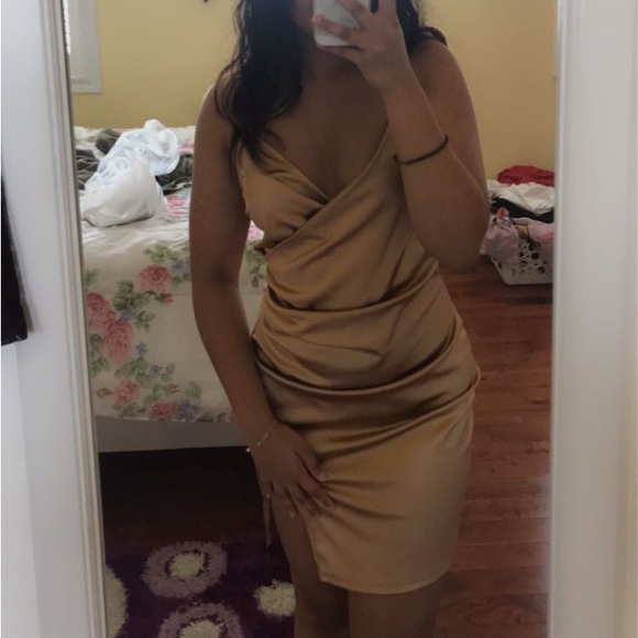 M Boutique Gold Dress - Picture 1 of 2